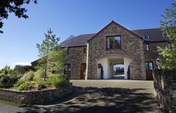 2 New Barn, Hillfield Village Villa