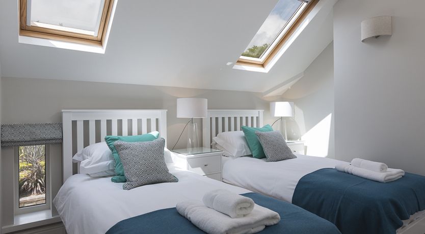 Photo of 2 New Barn, Hillfield Village