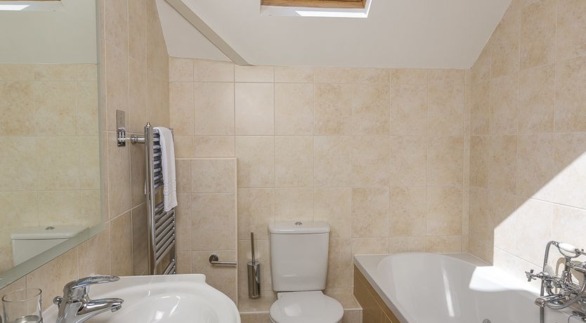 Photo of 2 New Barn, Hillfield Village