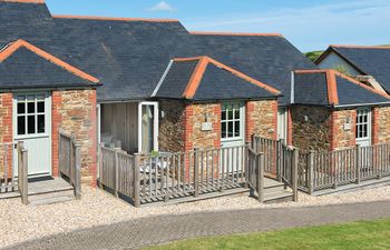 2 Keeper's Cottage, Hillfield Village Villa