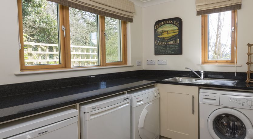 Photo of Court Lodge, Hillfield Village