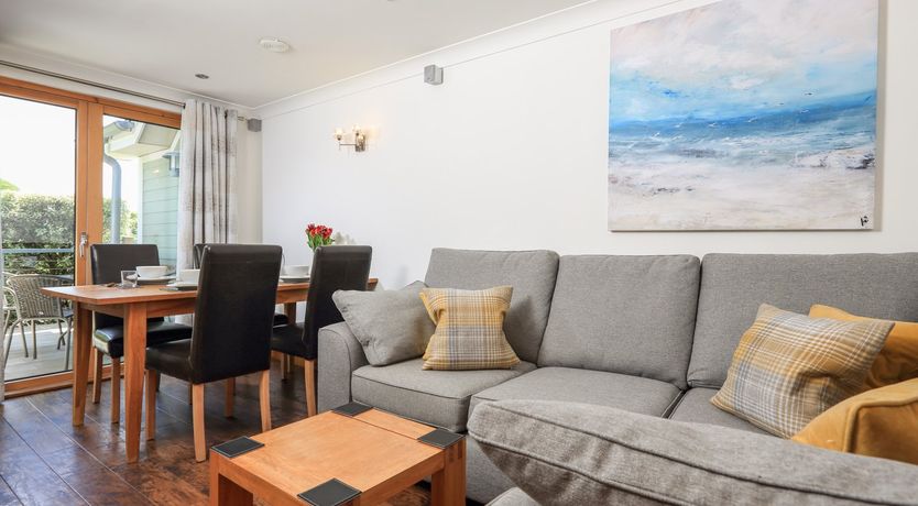 Photo of 6 Court Cottage, Hillfield Village