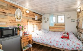 Photo of Ketburn Shepherds Hut at Balnab Farm