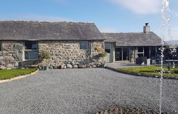 Y Bwthyn Holiday Cottage