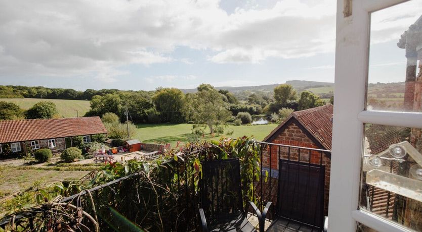 Photo of Sweet Pea & Ivy