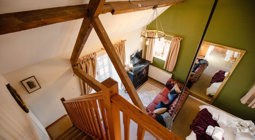 Photo of Sweet Pea & Ivy