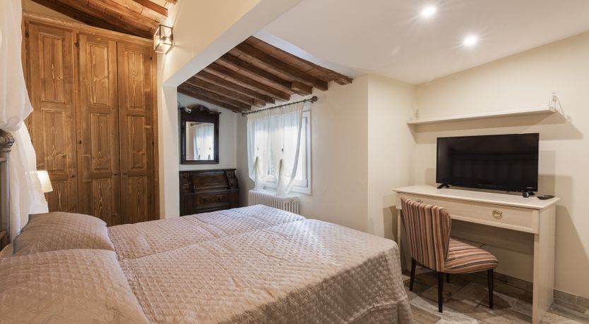 Photo of Tiles & Oak