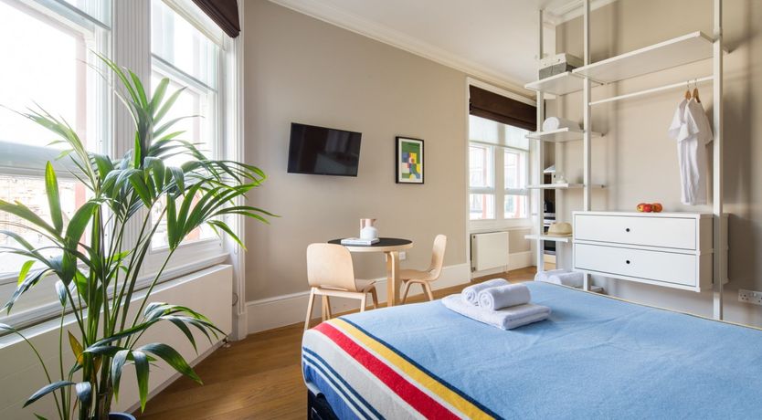 Photo of Balearica Swirl