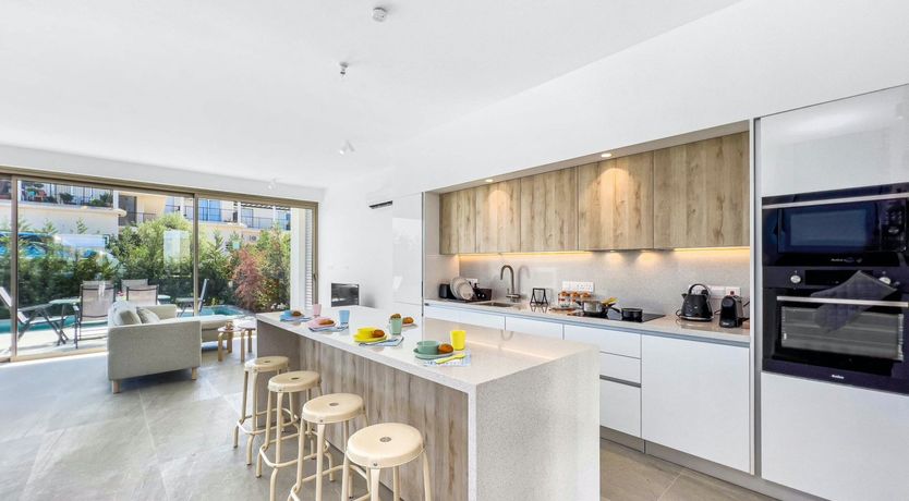 Photo of Bouquet of Rockroses