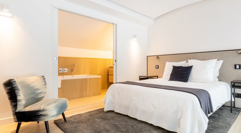 Photo of Bold Italics