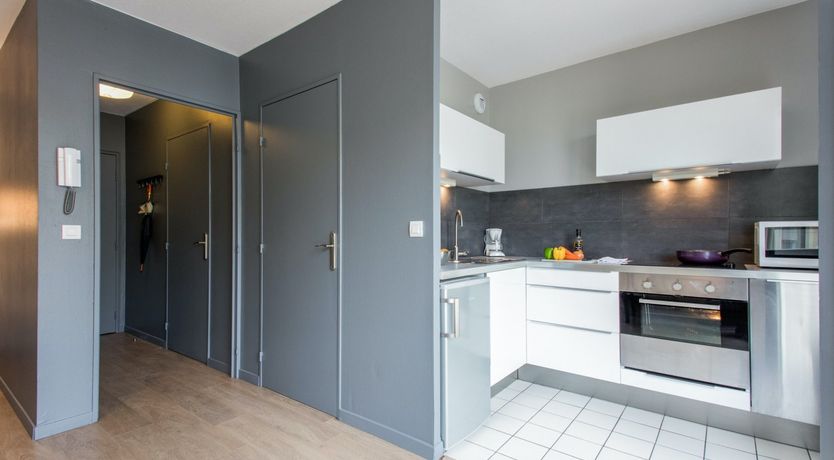 Photo of Modern Sculptor