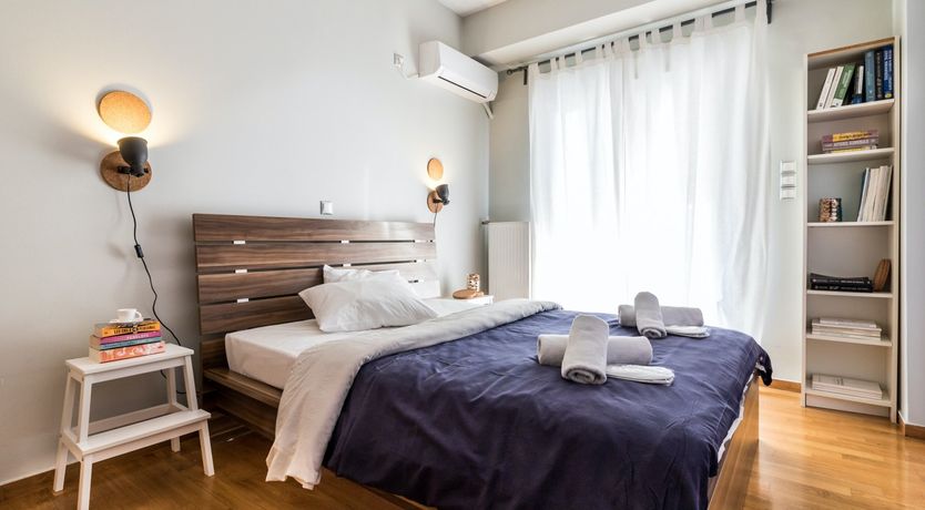 Photo of Grecian Red