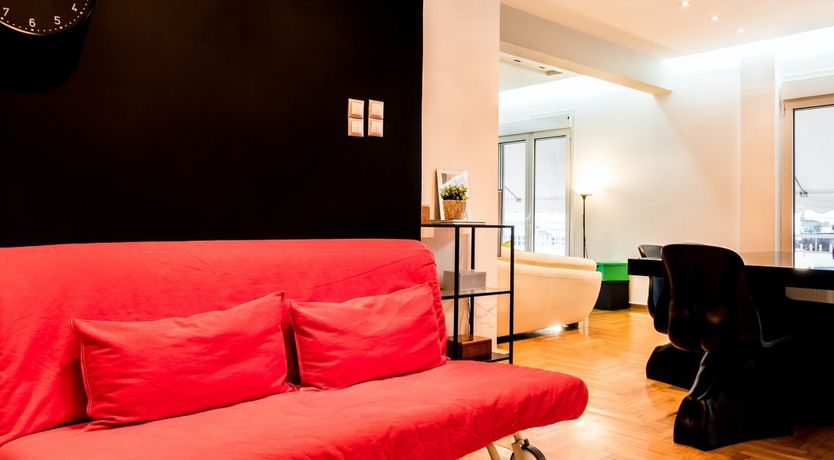 Photo of Grecian Red