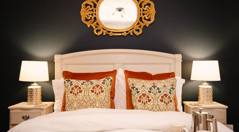 Photo of An English Charmer