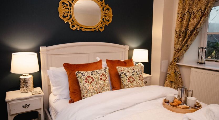 Photo of An English Charmer