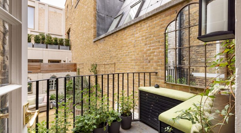 Photo of The Impressionist's Fireplace