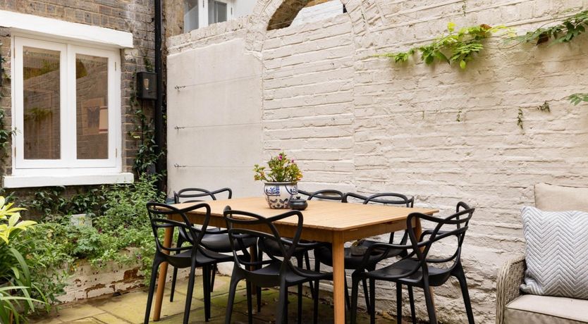 Photo of The Impressionist's Fireplace