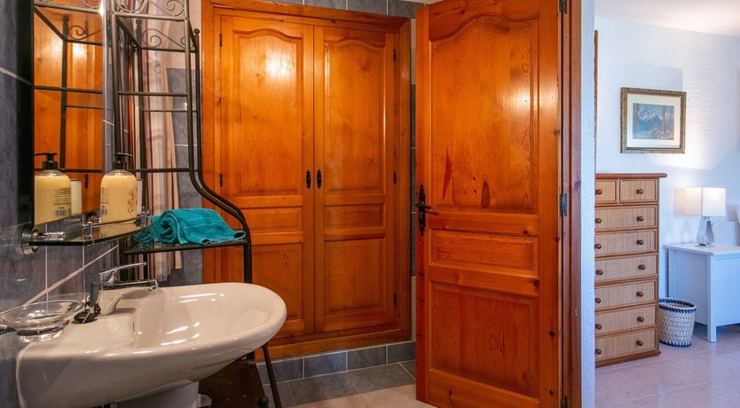 Photo of Spanish Charm