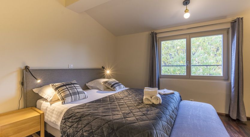 Photo of Moon Over Montpellier