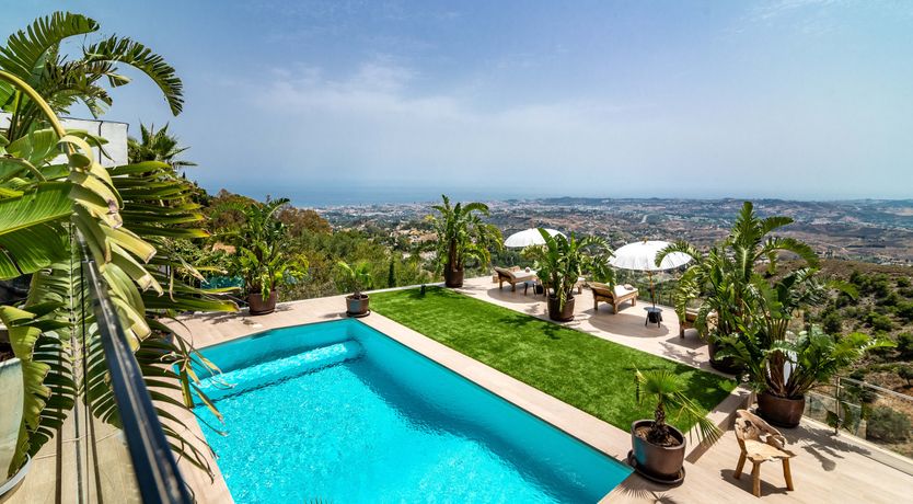 Photo of Queen of the Mountains