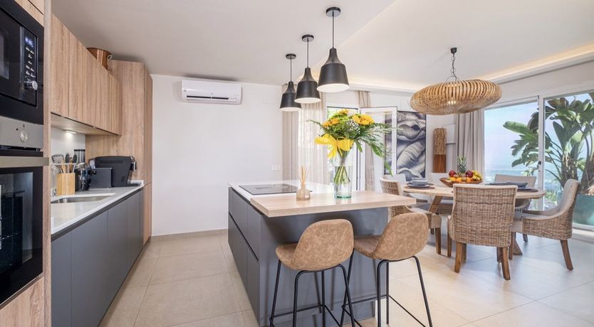 Photo of Queen of the Mountains