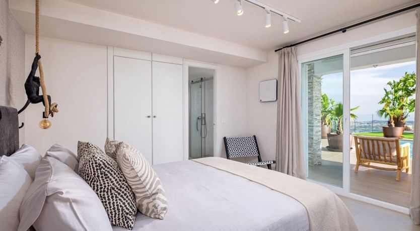 Photo of Queen of the Mountains