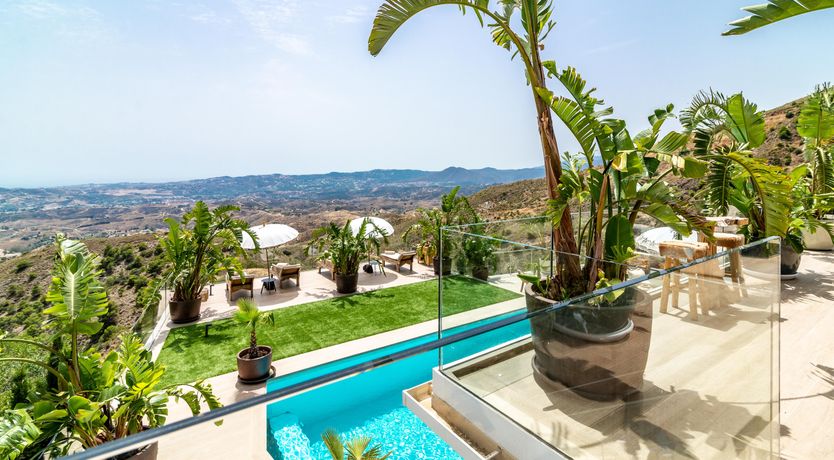 Photo of Queen of the Mountains