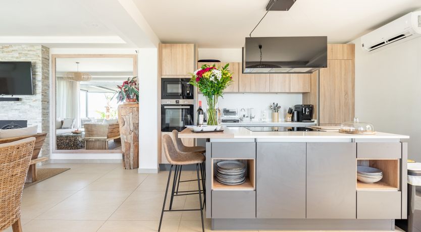 Photo of Queen of the Mountains