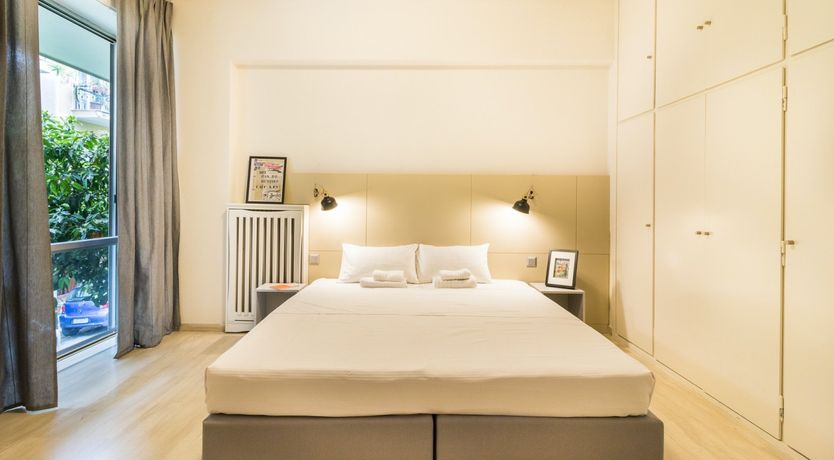 Photo of Athenian Elite