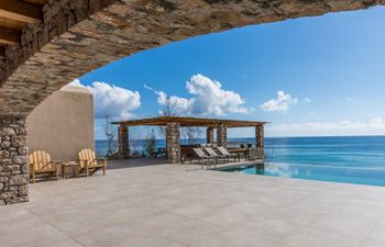 Secret of the Crete Coast Villa