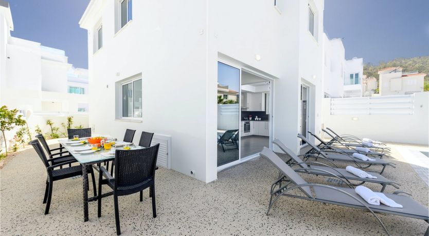 Photo of Tracing the Waves