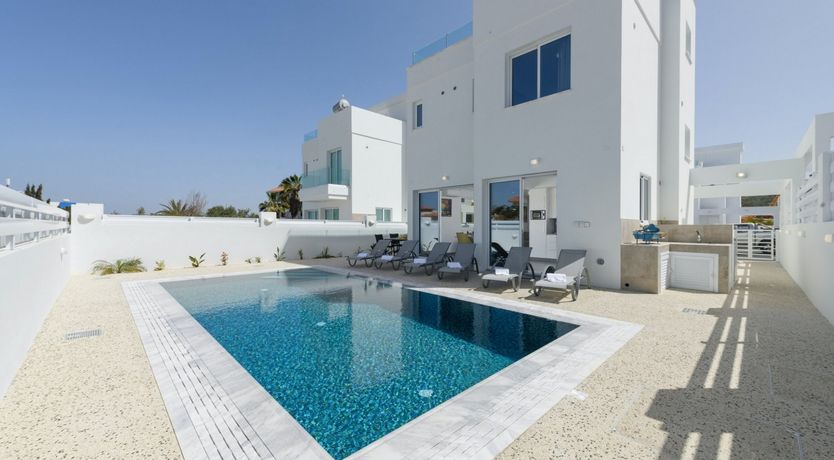 Photo of Tracing the Waves