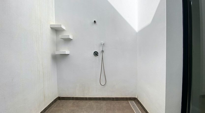 Photo of Twist of Lemon