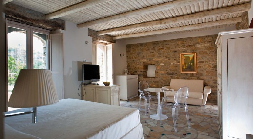 Photo of Coast to Country Charm