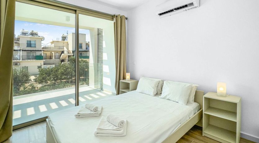 Photo of The Sea in Verse