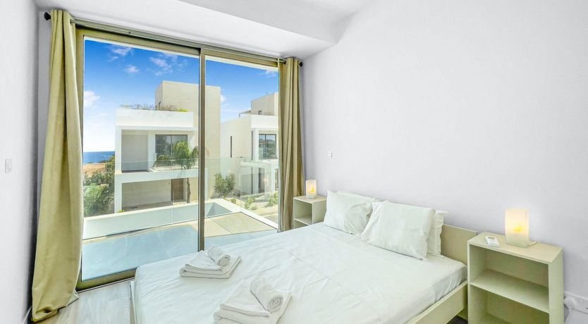 Photo of The Sea in Verse