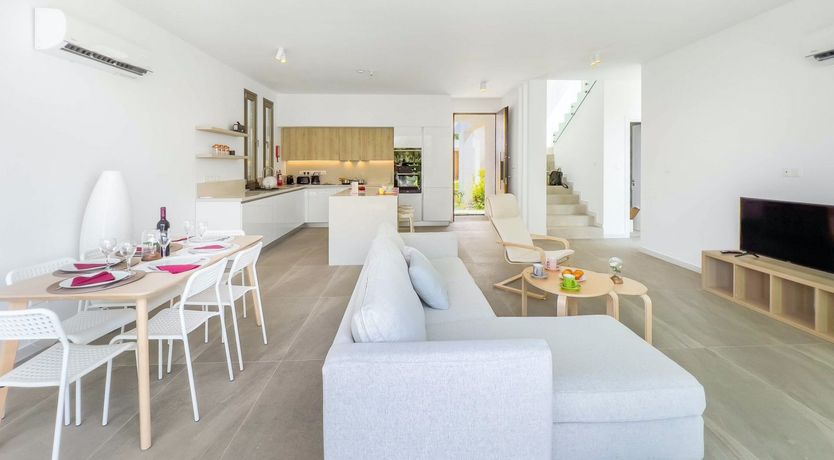 Photo of The Sea in Verse