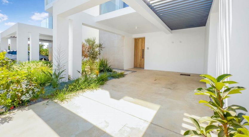 Photo of The Sea in Verse