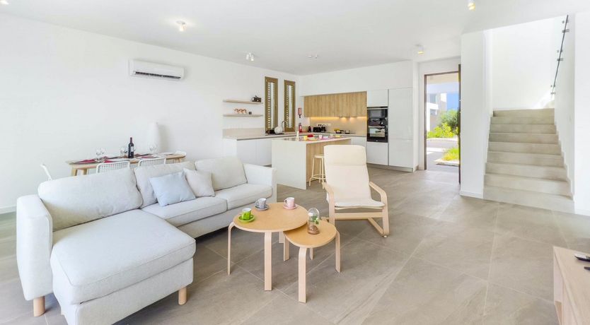 Photo of The Sea in Verse