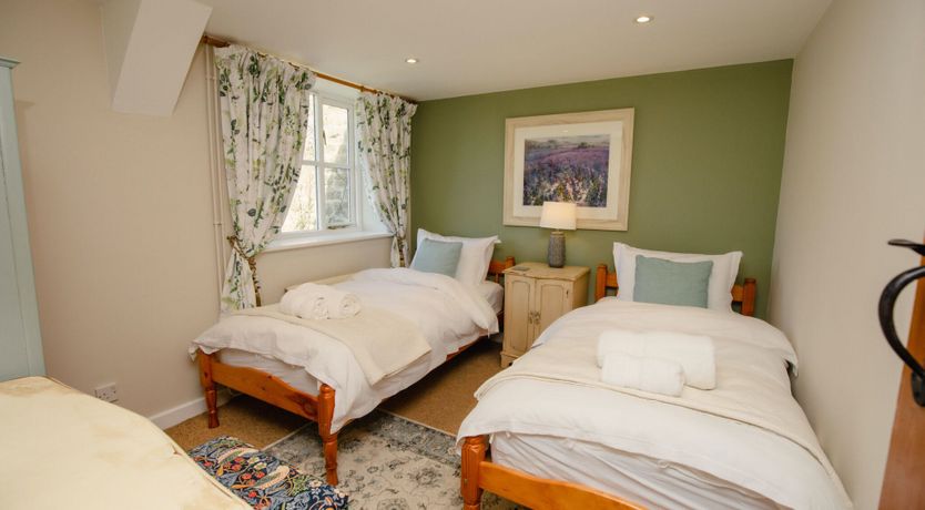 Photo of Over the Pond