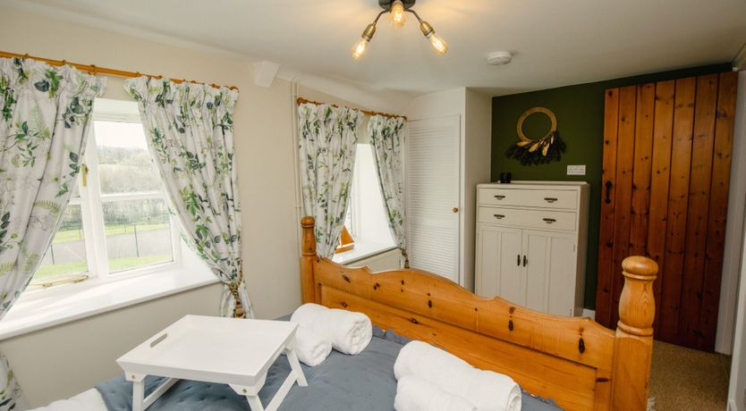 Photo of Over the Pond