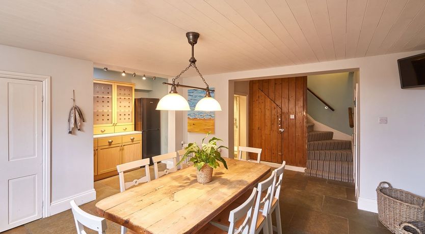 Photo of Teacups & Saucers