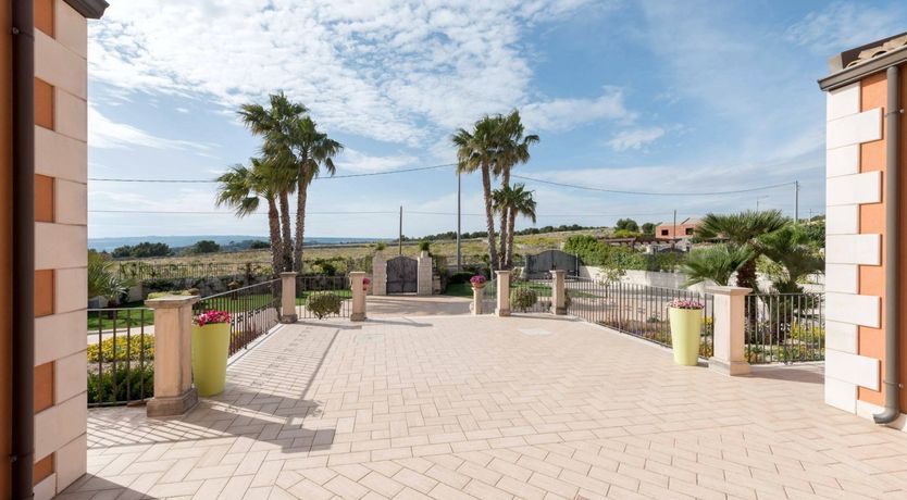 Photo of Tones of Terracotta