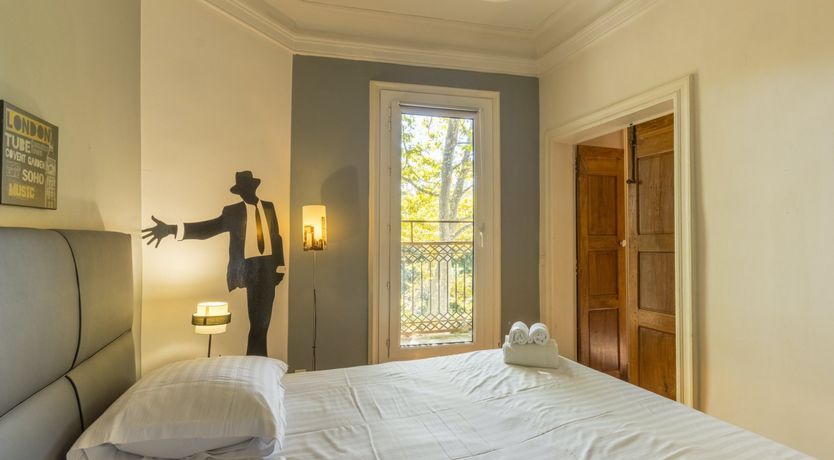 Photo of Marble & Mimosa