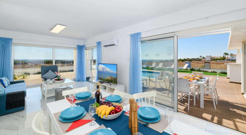 Photo of Crystal & Conch