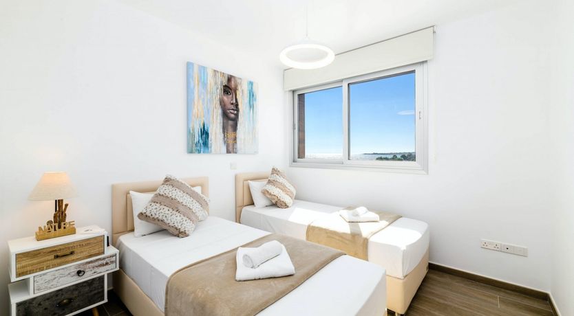 Photo of Crystal & Conch