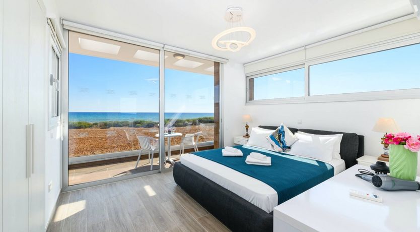 Photo of Crystal & Conch