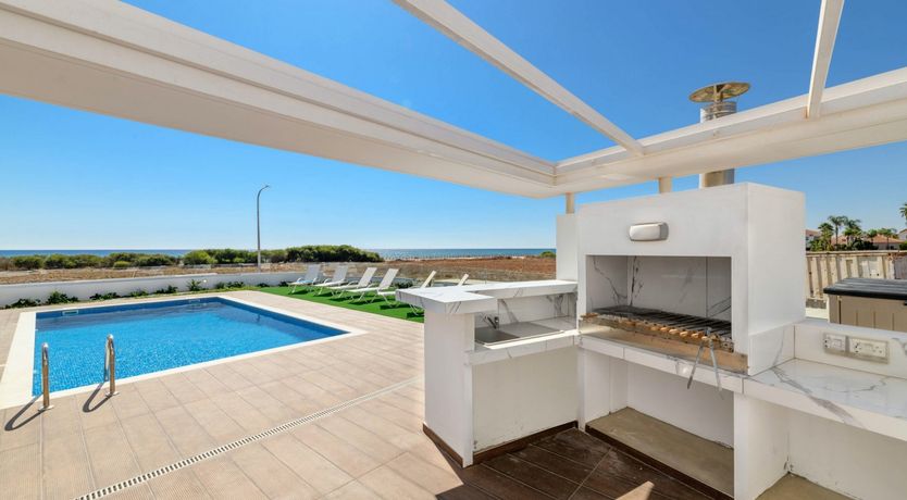 Photo of Crystal & Conch