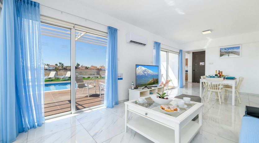 Photo of Crystal & Conch