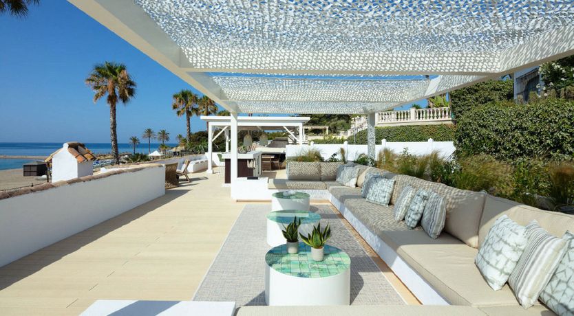 Photo of Glitz by the Sea